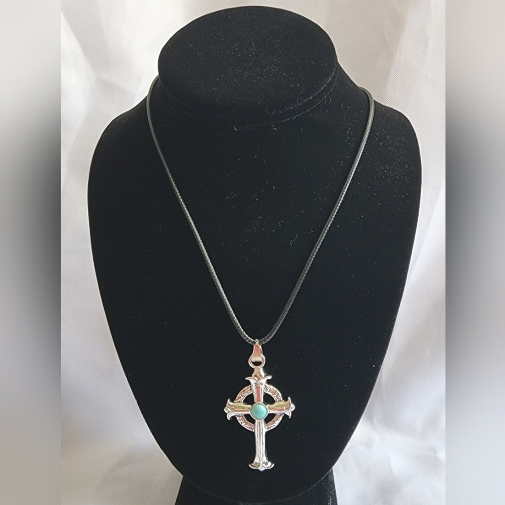 Mens Stainless Steel Silver Cross Turquoise Crack Stone Pendant Necklace